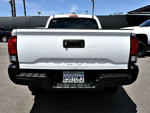 Used 2022 Toyota Tacoma SR RWD image 6