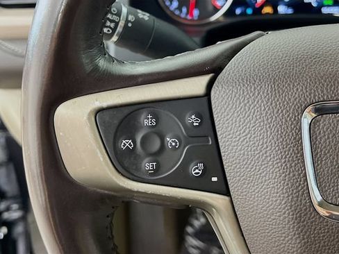 Used 2017 GMC Acadia Denali w/ Technology Package AWD/4WD image 13