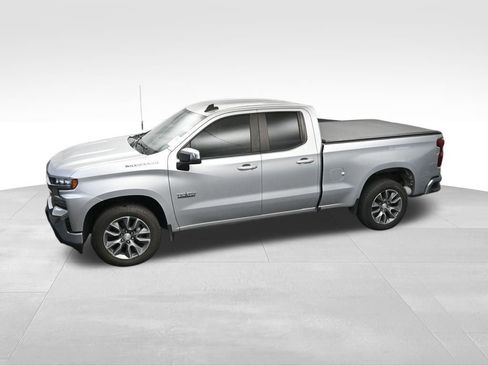 Used 2019 Chevrolet Silverado 1500 LT w/ Texas Edition RWD image 19