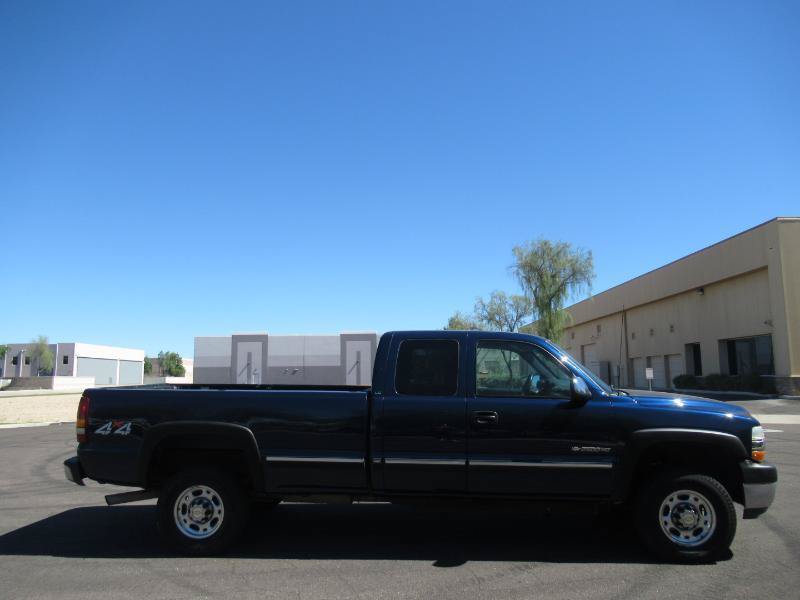 Used 2002 Chevrolet Silverado 2500 LS w/ Off-Road Skid Plate Pkg AWD/4WD image 5