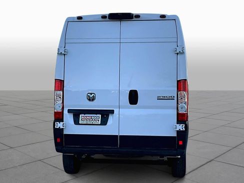 Used 2023 RAM ProMaster 2500 w/ Convenience Group image 5