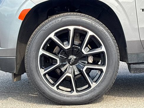 Used 2021 Chevrolet Tahoe RST w/ Luxury Package image 35