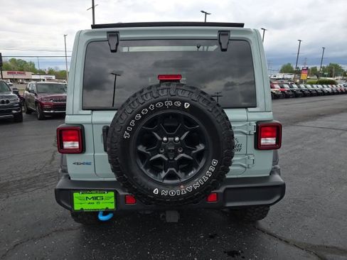 Used 2023 Jeep Wrangler Unlimited w/ Sun & Screen Package AWD/4WD image 5