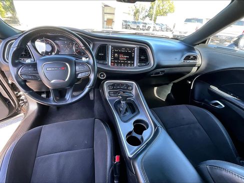 Used 2022 Dodge Challenger R/T w/ Plus Package image 26