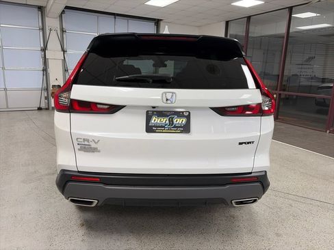 Used 2024 Honda CR-V Sport image 5