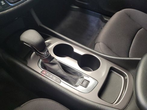 Used 2023 Chevrolet Malibu LS FWD image 26