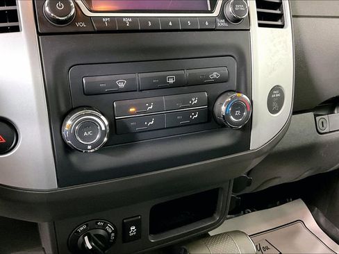 Used 2015 Nissan Xterra S image 33