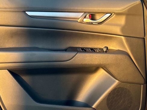 Certified 2025 MAZDA CX-5 AWD 2.5 S w/ Select Package image 16