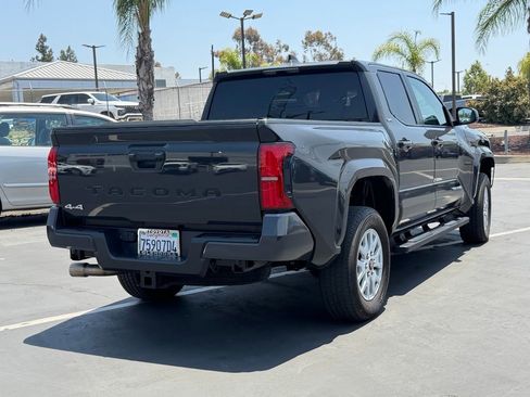 Certified 2025 Toyota Tacoma SR5 AWD/4WD image 10
