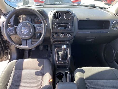 Used 2016 Jeep Patriot Sport FWD image 13