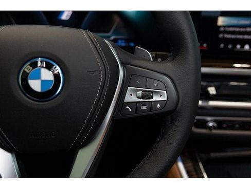 New 2026 BMW X5 xDrive50e w/ Premium Package AWD/4WD image 68