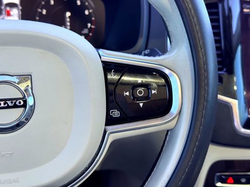 Used 2016 Volvo XC90 T6 Momentum w/ Momentum Plus Package image 26