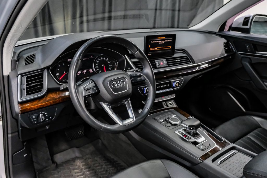Used 2020 Audi Q5 2.0T Premium AWD/4WD image 3