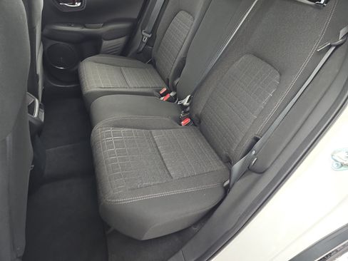 Used 2025 Honda HR-V LX image 13