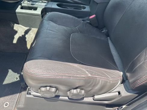 Used 2012 Nissan Xterra PRO-4X w/ Pro-4x Leather Pkg AWD/4WD image 36