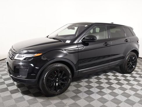Used 2018 Land Rover Range Rover Evoque SE AWD/4WD image 2