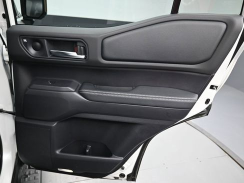 Certified 2024 Toyota Land Cruiser image 38