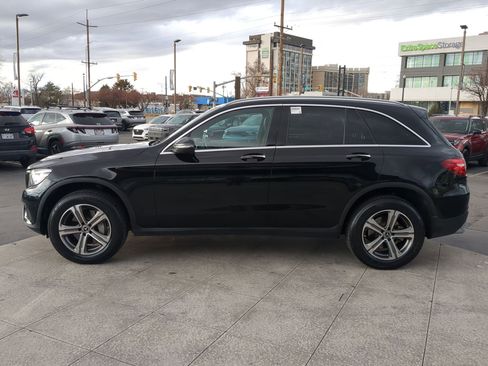 Used 2018 Mercedes-Benz GLC 300 4MATIC image 8