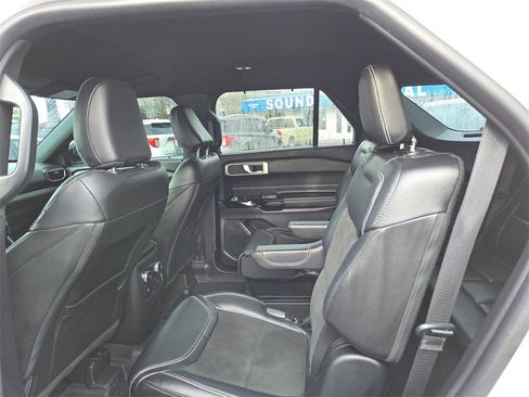 Used 2022 Ford Explorer ST w/ ST High-Performance Pack image 10