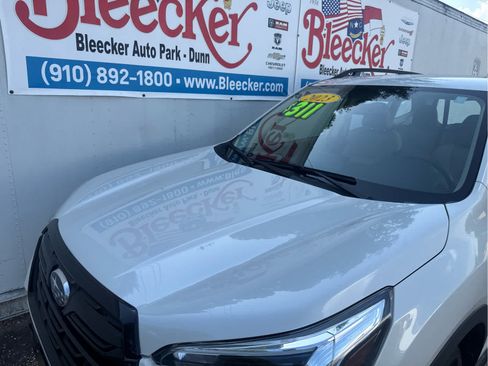 Used 2023 Subaru Forester AWD/4WD image 9