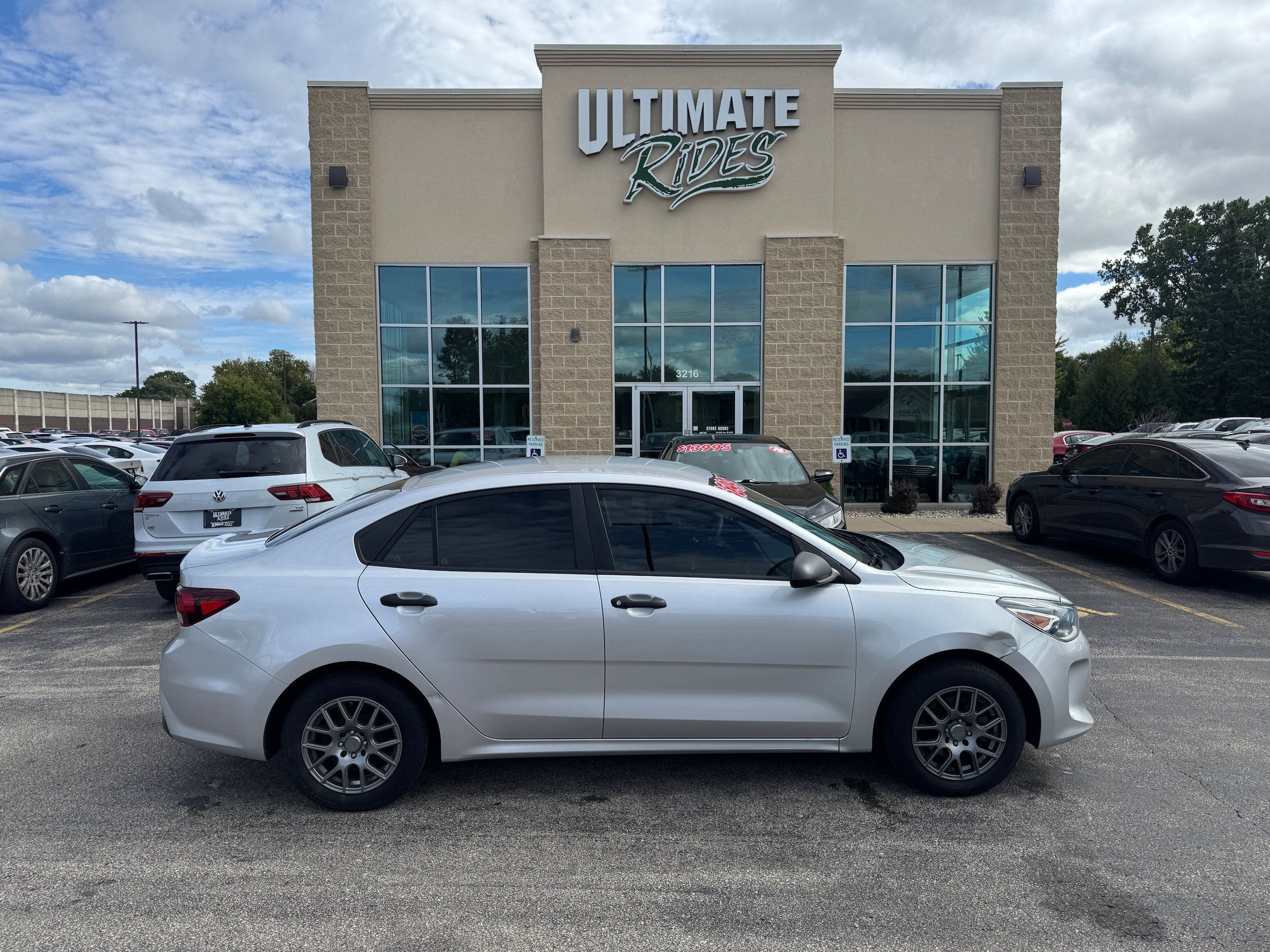 Used 2018 Kia Rio LX FWD image 1