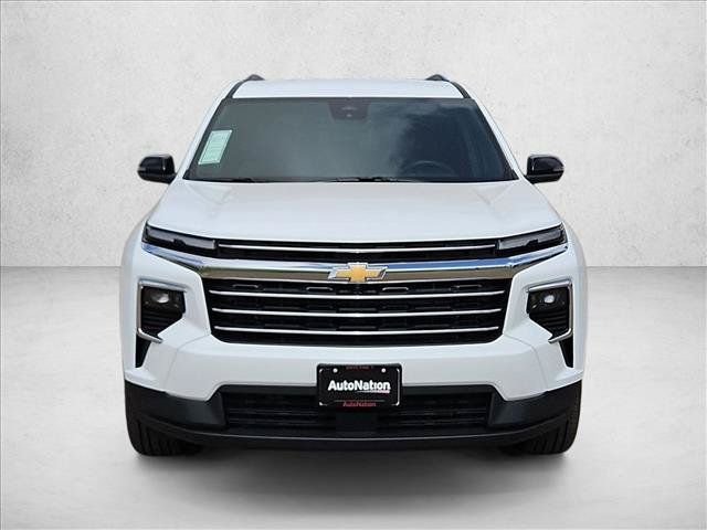 New 2027 Chevrolet Traverse LT w/ Driver Confidence Package FWD image 6
