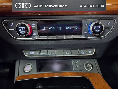 Used 2023 Audi Q5 2.0T Premium w/ Convenience Package AWD/4WD image 25