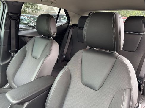 Used 2025 Buick Encore GX Preferred FWD image 30