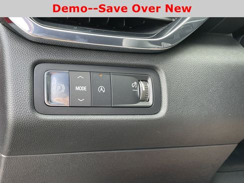 New 2025 GMC Acadia Elevation image 26