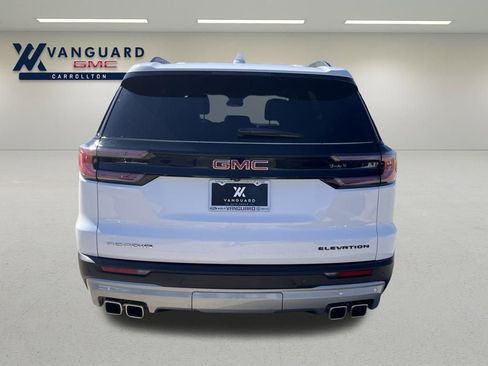Used 2025 GMC Acadia Elevation image 4