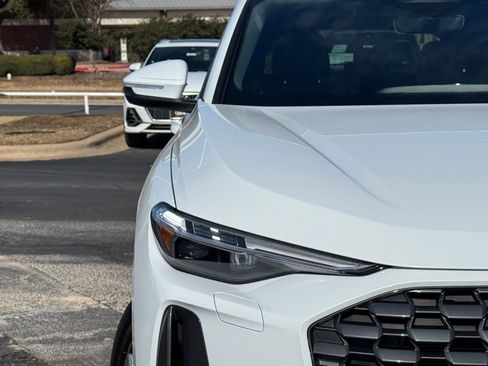 Certified 2025 Audi Q5 Premium Plus w/ Premium Plus image 4