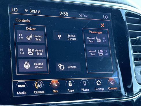 Used 2020 Jeep Grand Cherokee Limited w/ Luxury Group II image 11