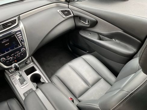 Used 2024 Nissan Murano SV w/ SV Midnight Edition Package AWD/4WD image 17