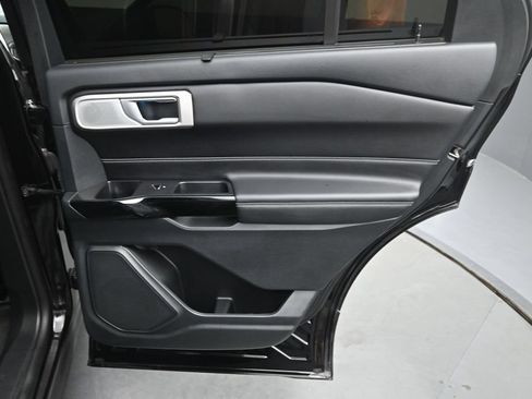 Used 2023 Ford Explorer ST w/ Equipment Group 401A AWD/4WD image 15