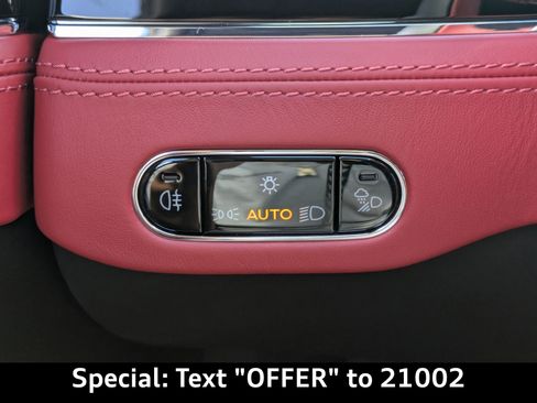 Used 2024 Bentley Continental GT image 25