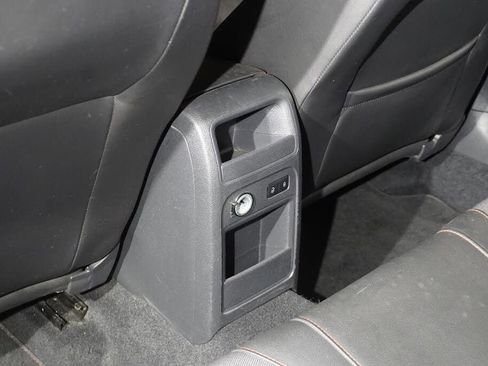 Used 2012 Volkswagen Jetta GLI FWD image 19