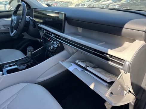 Certified 2025 Hyundai Tucson SEL image 28