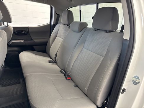 Certified 2017 Toyota Tacoma SR5 image 39