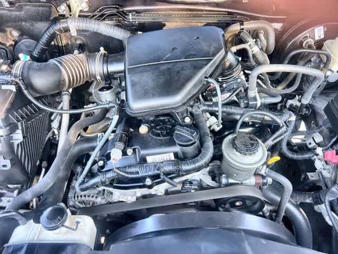 Used 2018 Toyota Tacoma SR w/ SR Convenience Package RWD image 10
