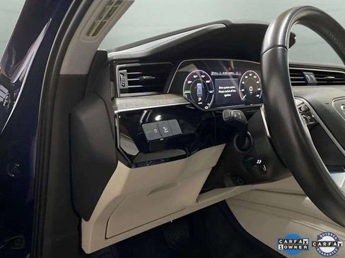 Used 2021 Audi e-tron Premium image 17