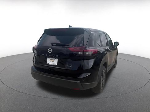 Used 2025 Nissan Rogue SV AWD/4WD image 14