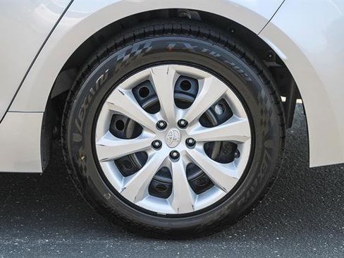 Used 2024 Toyota Corolla LE image 10