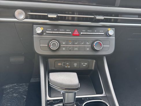 New 2026 Hyundai Tucson SE image 25