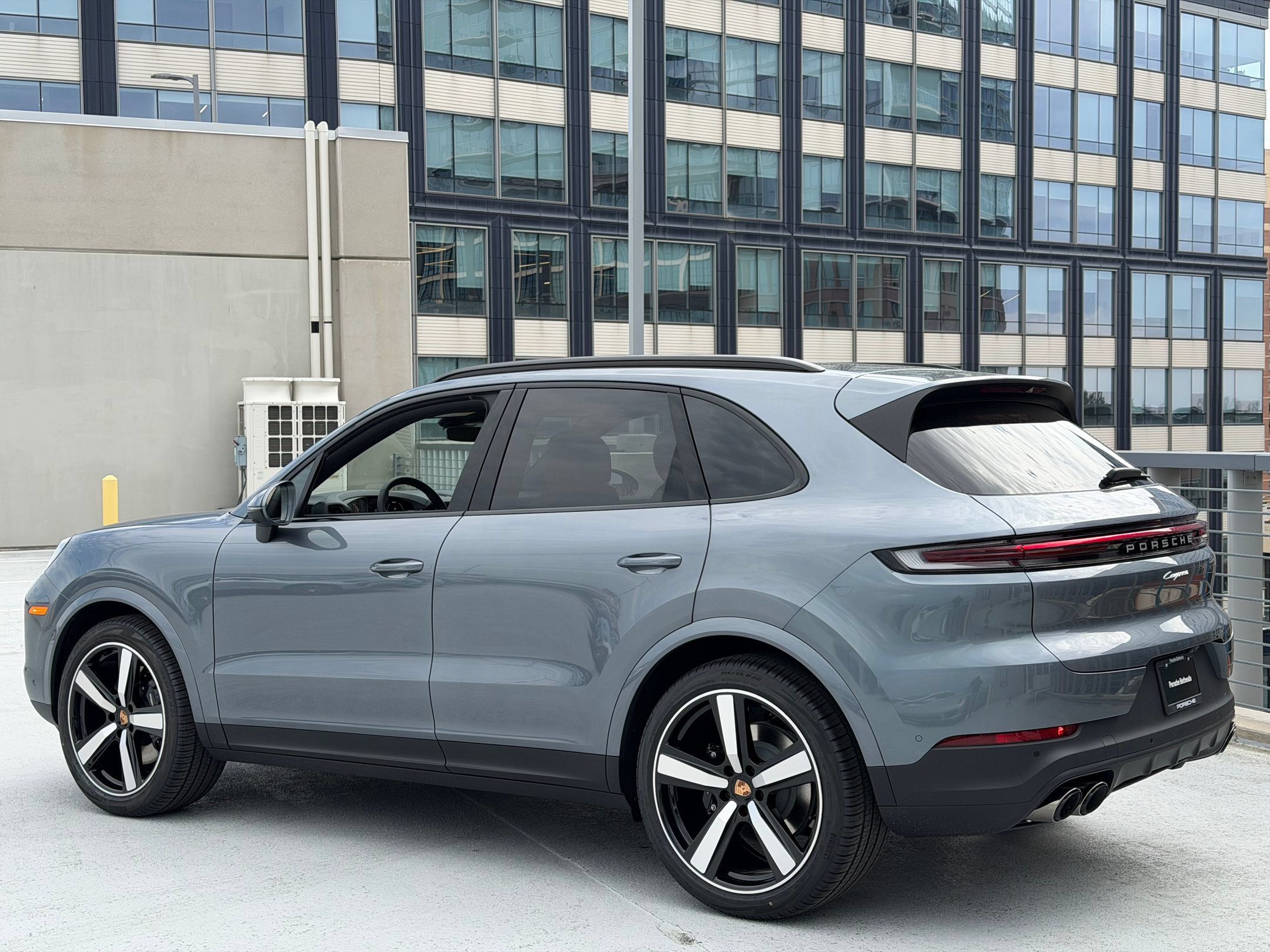 Certified 2026 Porsche Cayenne AWD/4WD image 3