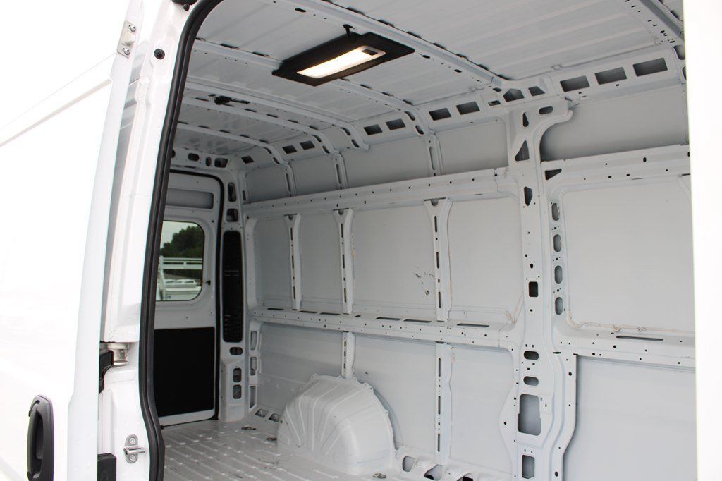 Used 2024 RAM ProMaster 3500 w/ Quick Order Package 22G SLT FWD image 13