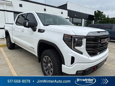 Used 2024 GMC Sierra 1500 AT4 w/ AT4 Preferred Package AWD/4WD image 4