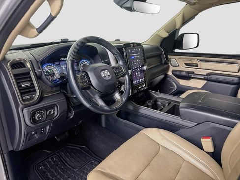 Used 2019 RAM 1500 Limited AWD/4WD image 10