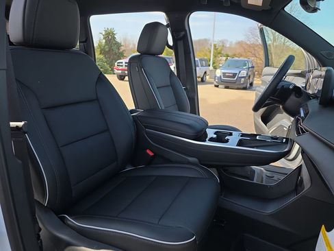 New 2026 Buick Enclave Preferred w/ Power Package image 10