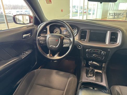 Used 2022 Dodge Charger SXT w/ Blacktop Package image 18
