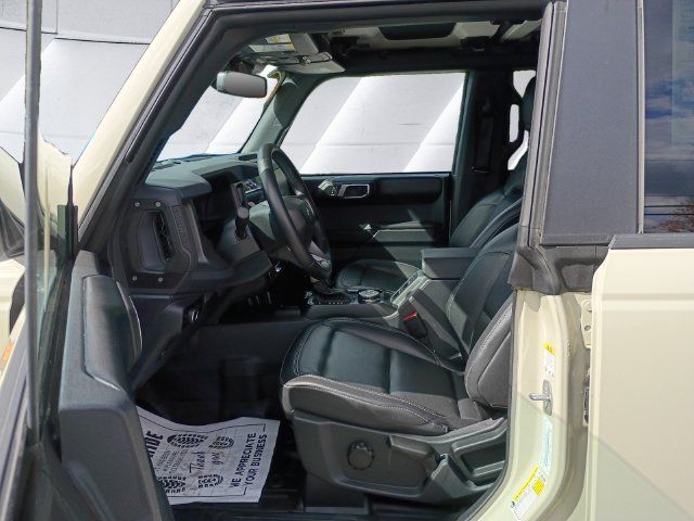 Used 2025 Ford Bronco Badlands AWD/4WD image 10